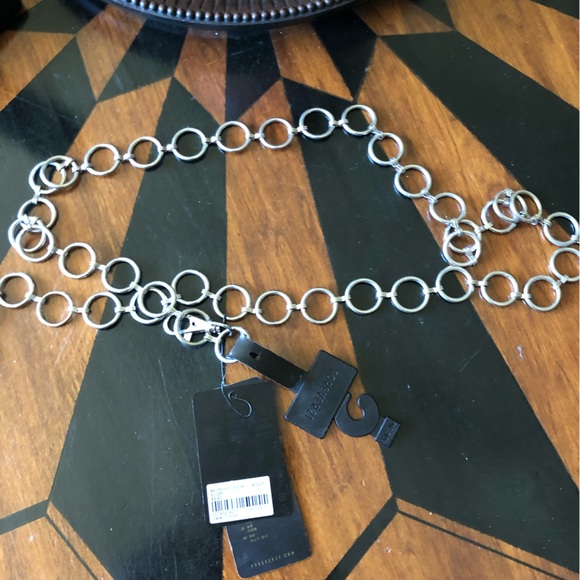 Silver Tone Chain Belt by Forever 21 in Size Medium - Picture 1 of 2